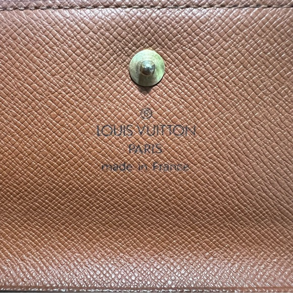 Vintage Louis Vuitton Wallet - Picture 2 of 13